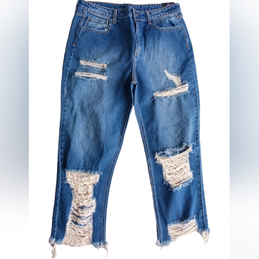 Super distressed jeans